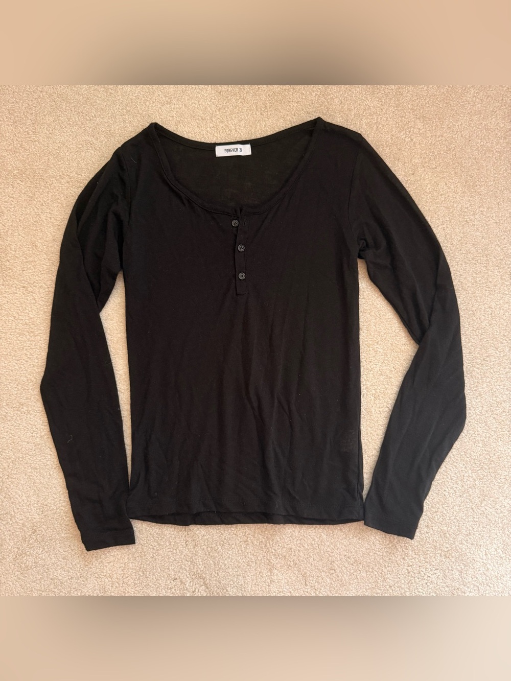 Forever 21 Black Long Sleeve Scoop Button Up Henley Women’s medium